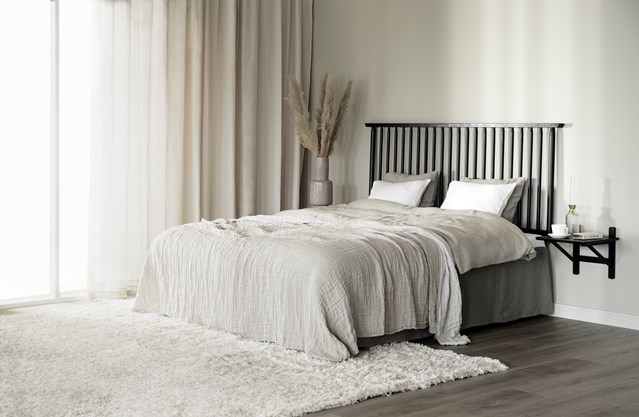 Ágytámla 'Riggins' - Fekete