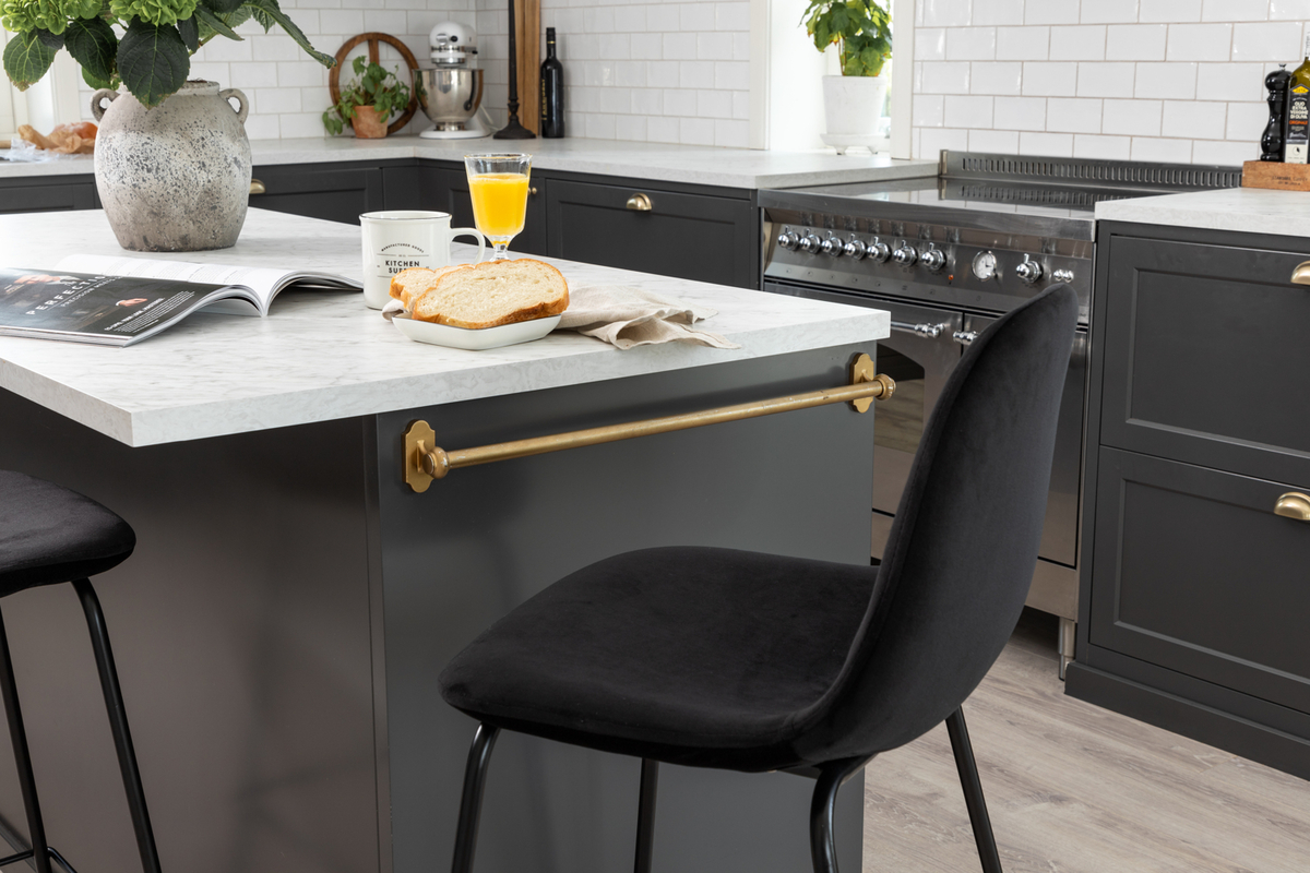 Bárszék 'Eidsberg' - Fekete