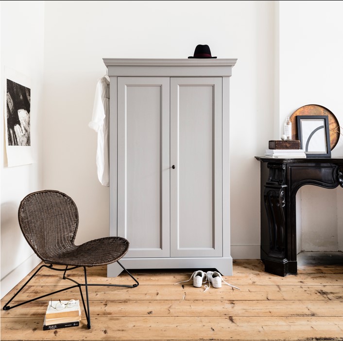 'Isabel' ruhásszekrény - Betongrád