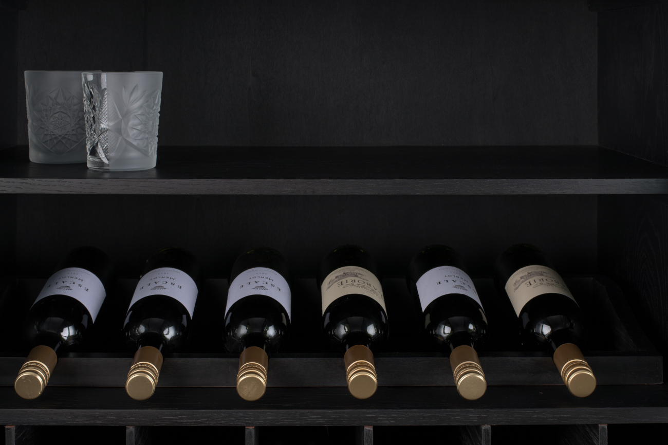 Szekrény 'Travis' - Fekete/Tölgy