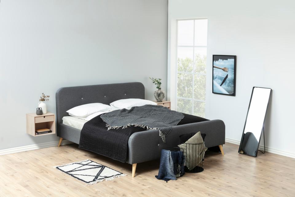 Éjjeliszekrény 'Istria' - Természetes