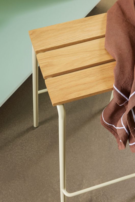 Bárszék 'Stilt' - Természetes