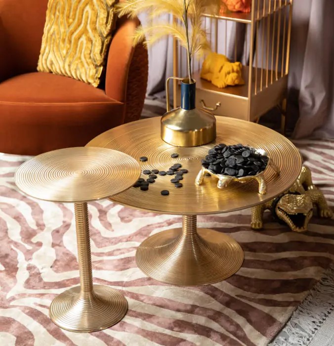 Oldalasztal 'Hypnotising' - Arany