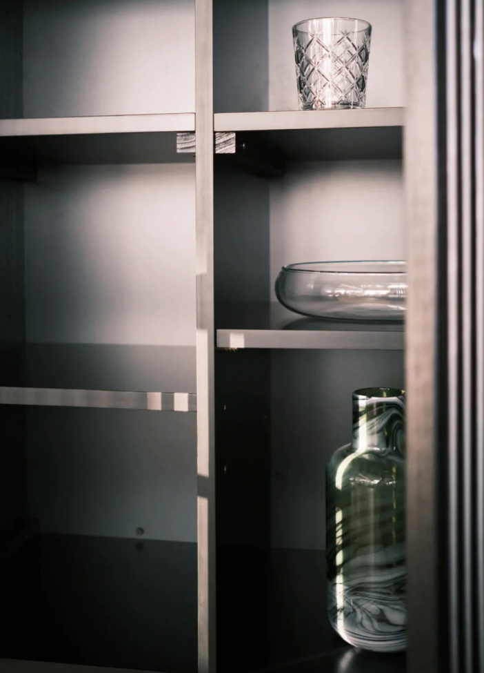 Magas pad 'Louvre' - Dió