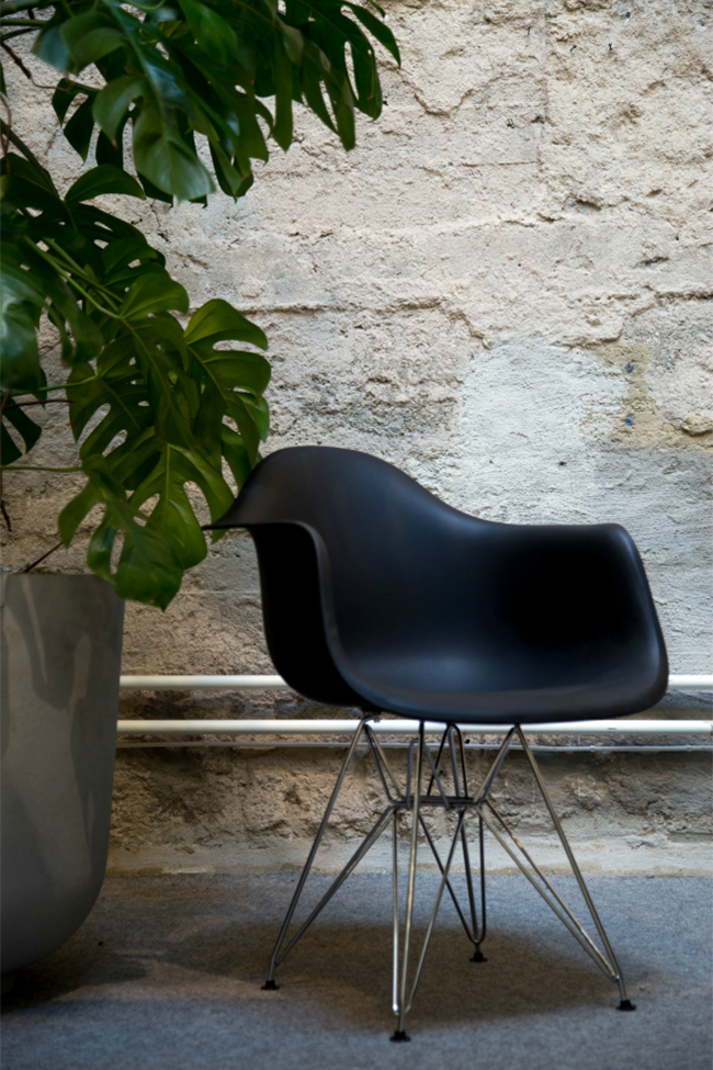 Szék 'Bjurholm' - Fekete acél láb